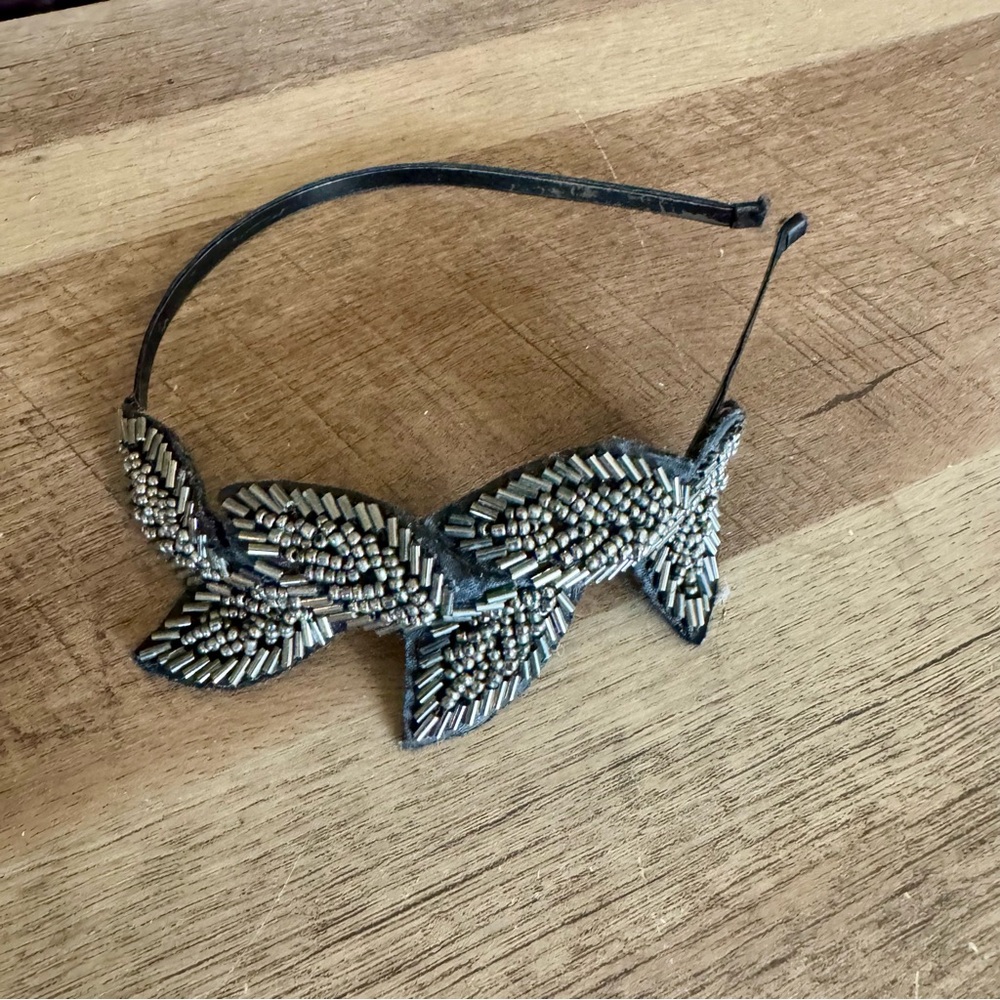 Elegant Silver Beaded Headband Embellished Leaf design